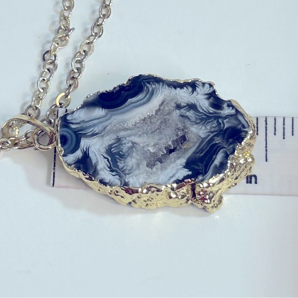 Geode Druzy Slice Necklace - Picture 5 of 6